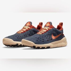 Nike Mens Free Run Trail Sneakers